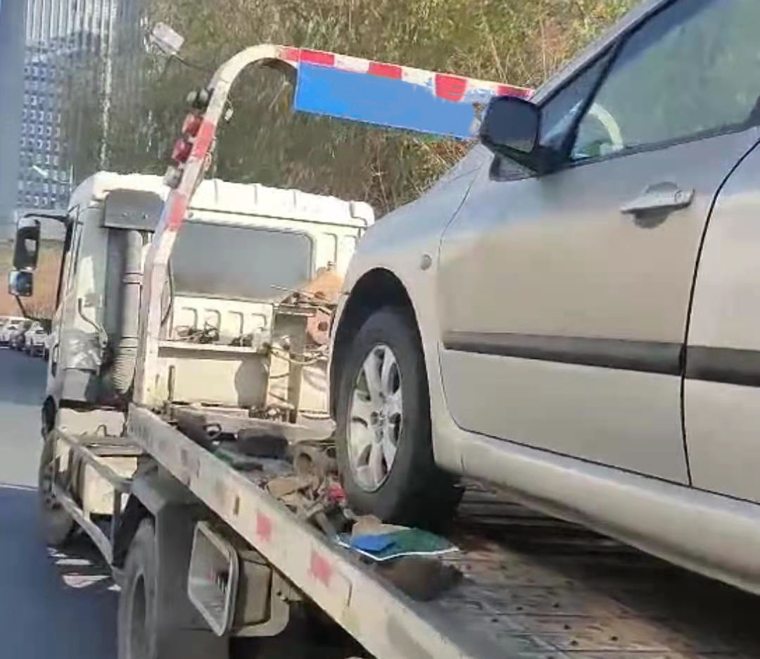 成都机动车报废回收进行拖车需要多少钱?